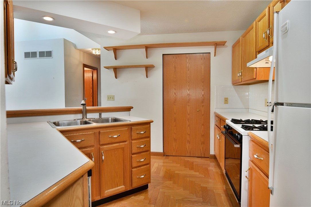 6761 Tippecanoe Road, Unit 6 Canfield, OH 44406 - Photo 7 of 35
