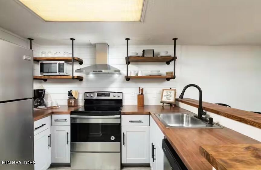 260 Roaring Fork Road, Unit 211 Gatlinburg, TN 37738 - Photo 4 of 15 Screenshot 2026-03-25 092740