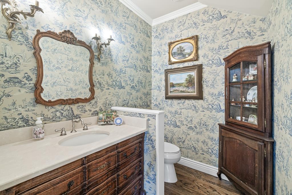3965 Highway 27 Kerrville, TX 78028 - Photo 20 of 62 a bathroom with a sink and a mirror