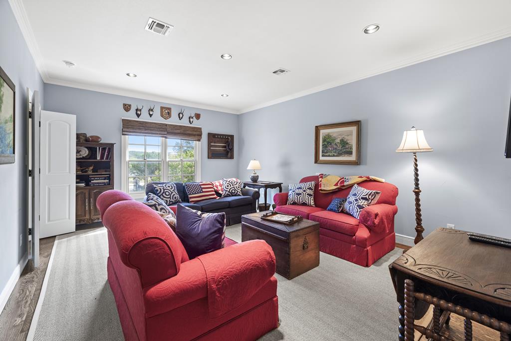 3965 Highway 27 Kerrville, TX 78028 - Photo 29 of 62 a living room with furniture window and a lamp