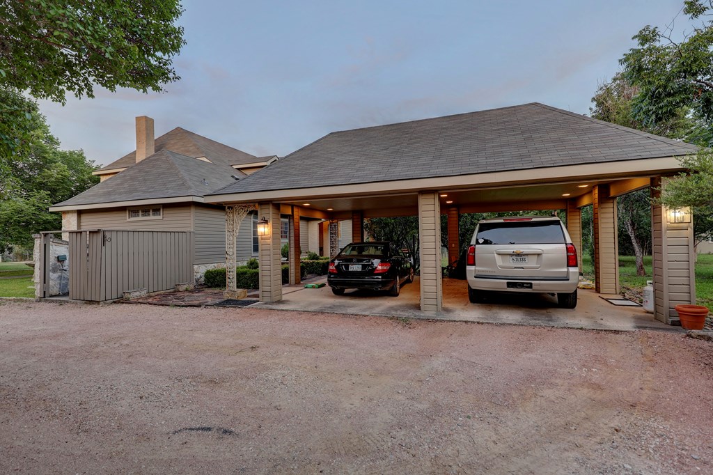 3965 Highway 27 Kerrville, TX 78028 - Photo 39 of 62 a car parked in front of house