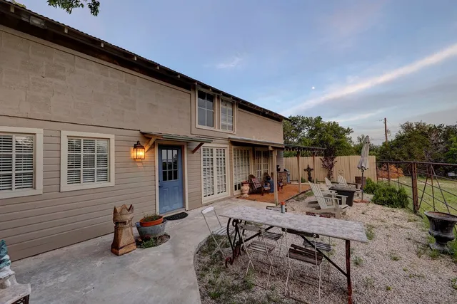 $1,750,000 | 3965 Highway 27, Kerrville, TX 78028
