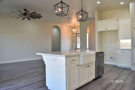 152 Rainshadow Court Ridgecrest, CA 93555 - Photo 11 of 35 Gallery Image 11