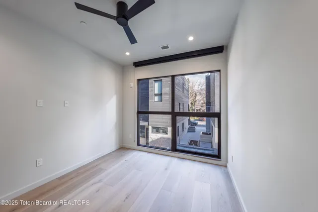 $1,375,000 | 165 Glenwood Street, Unit 22, Jackson, WY 83001