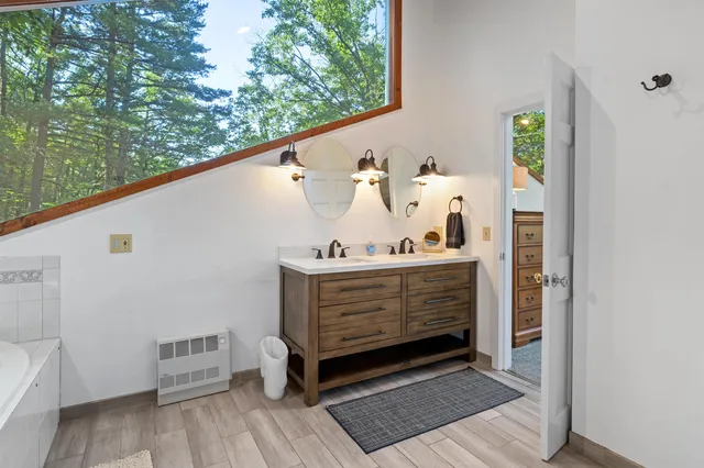 $1,070,000 | 50 Drachenfels Road, North Conway, NH 03860