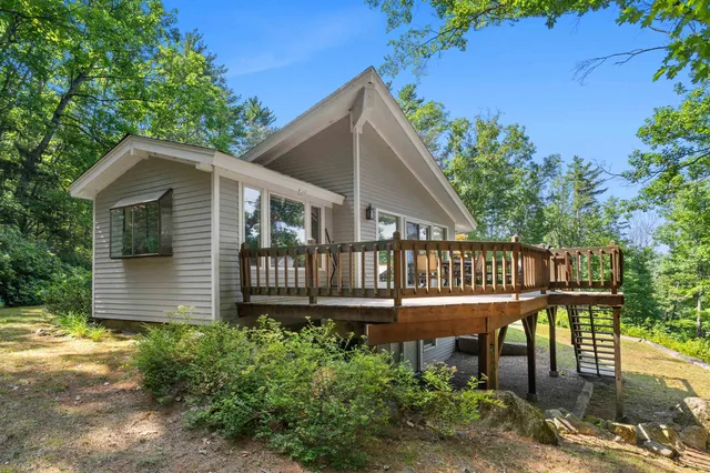 $1,070,000 | 50 Drachenfels Road, North Conway, NH 03860