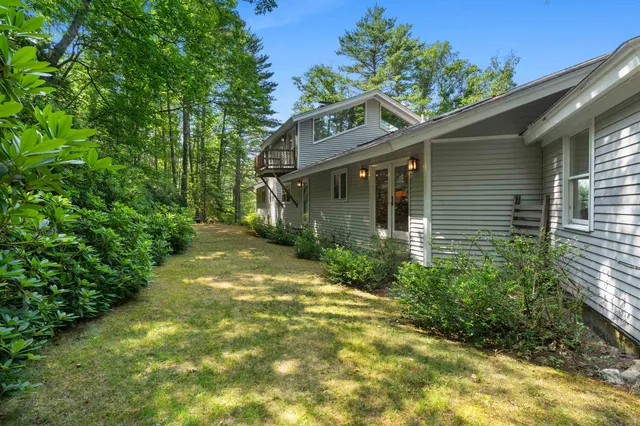 $1,070,000 | 50 Drachenfels Road, North Conway, NH 03860