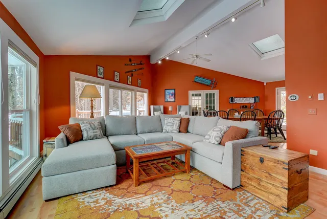 $1,070,000 | 50 Drachenfels Road, North Conway, NH 03860