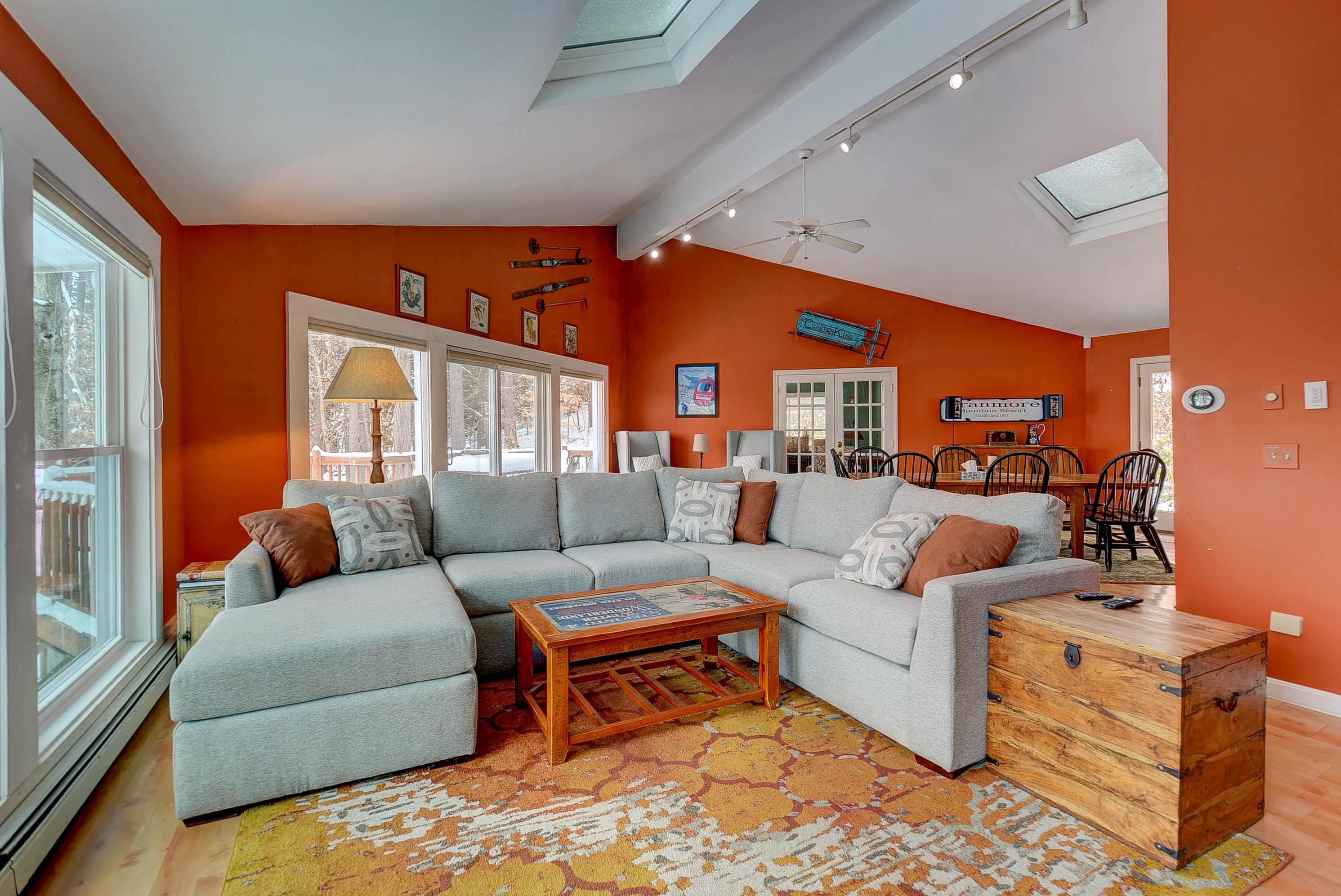 50 Drachenfels Road North Conway, NH 03860 - Photo 7 of 60