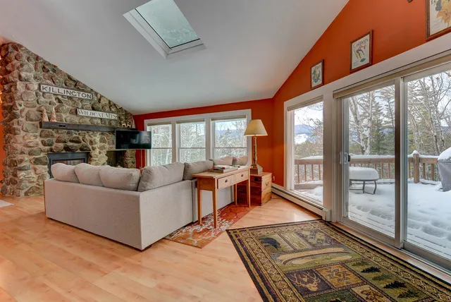 $1,070,000 | 50 Drachenfels Road, North Conway, NH 03860