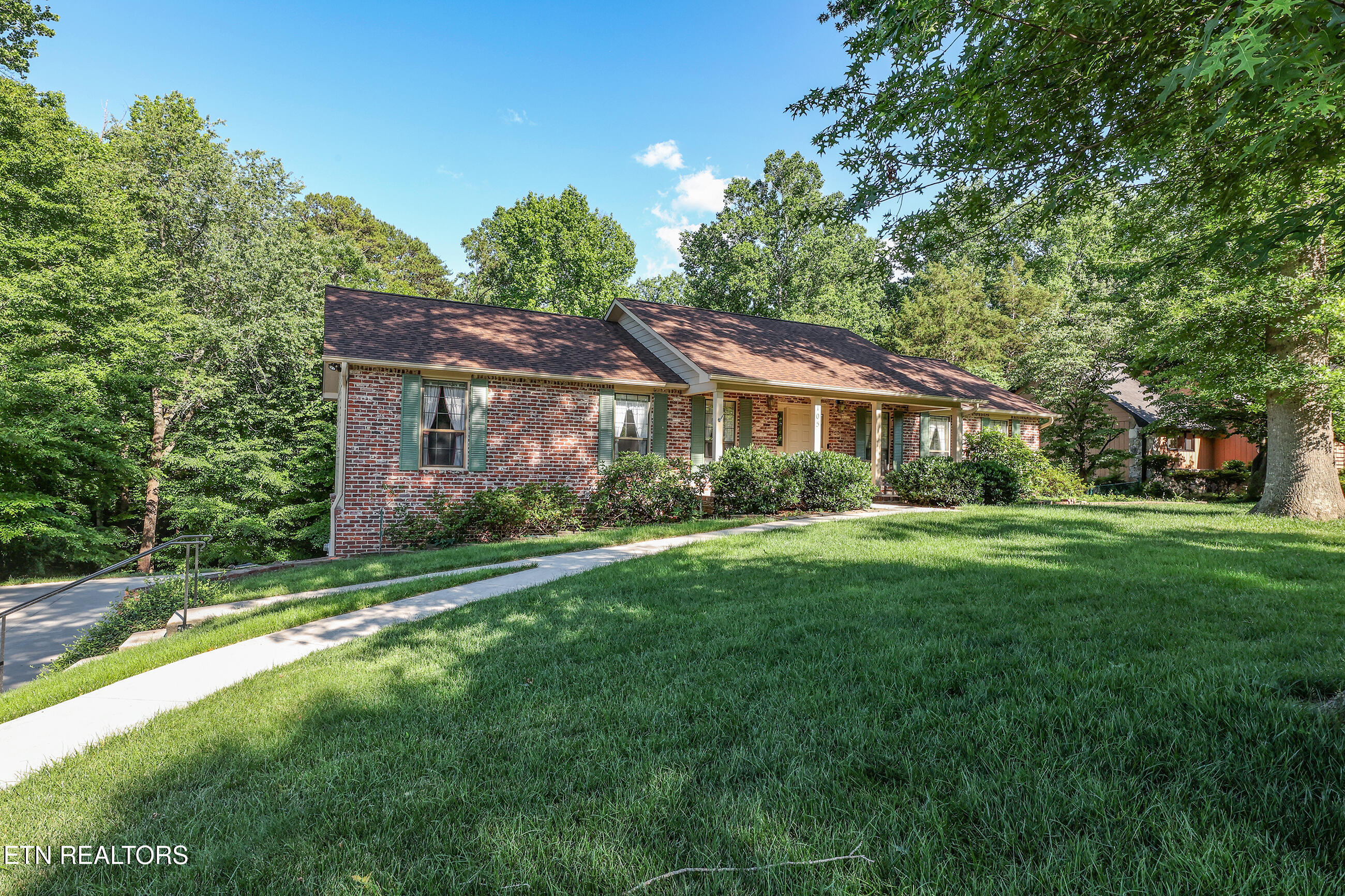 105 Claymore Lane Oak Ridge, TN 37830 - Photo 3 of 55 street 4