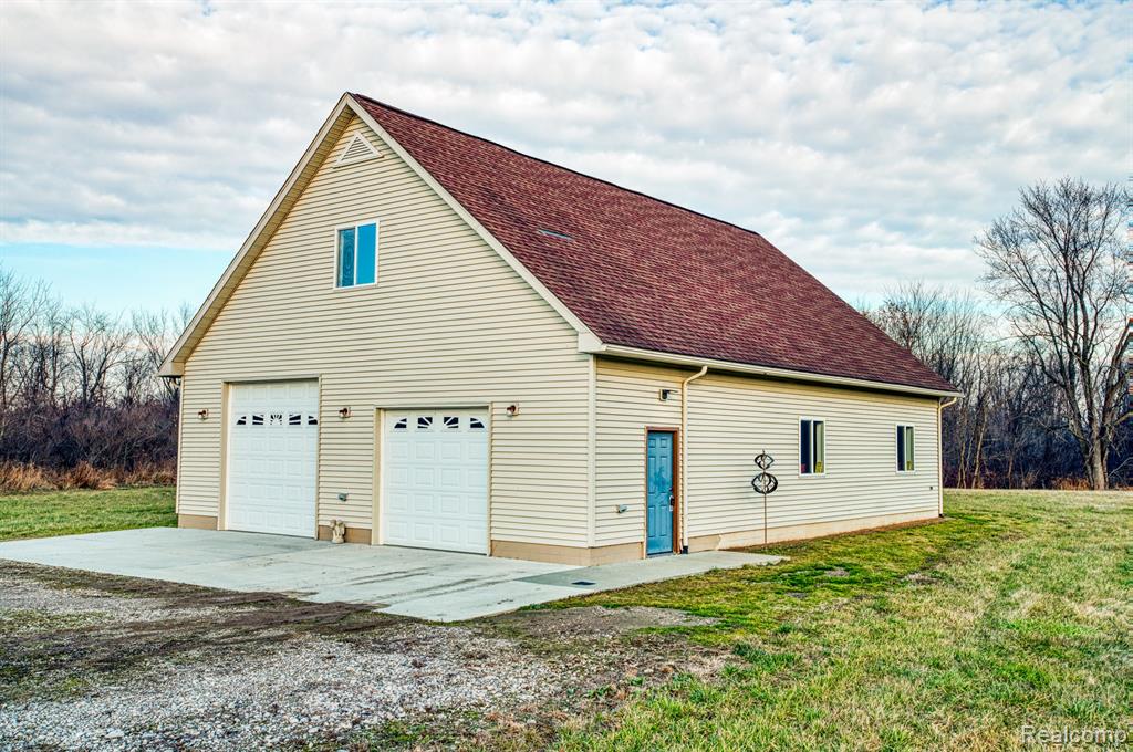 9377 Crofoot Road Fowlerville, MI 48836 - Photo 14 of 26