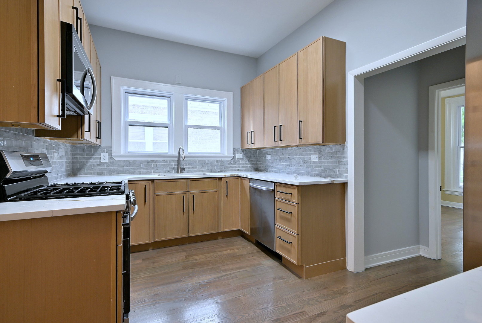 6424 Sinclair Avenue Berwyn, IL 60402 - Photo 24 of 56