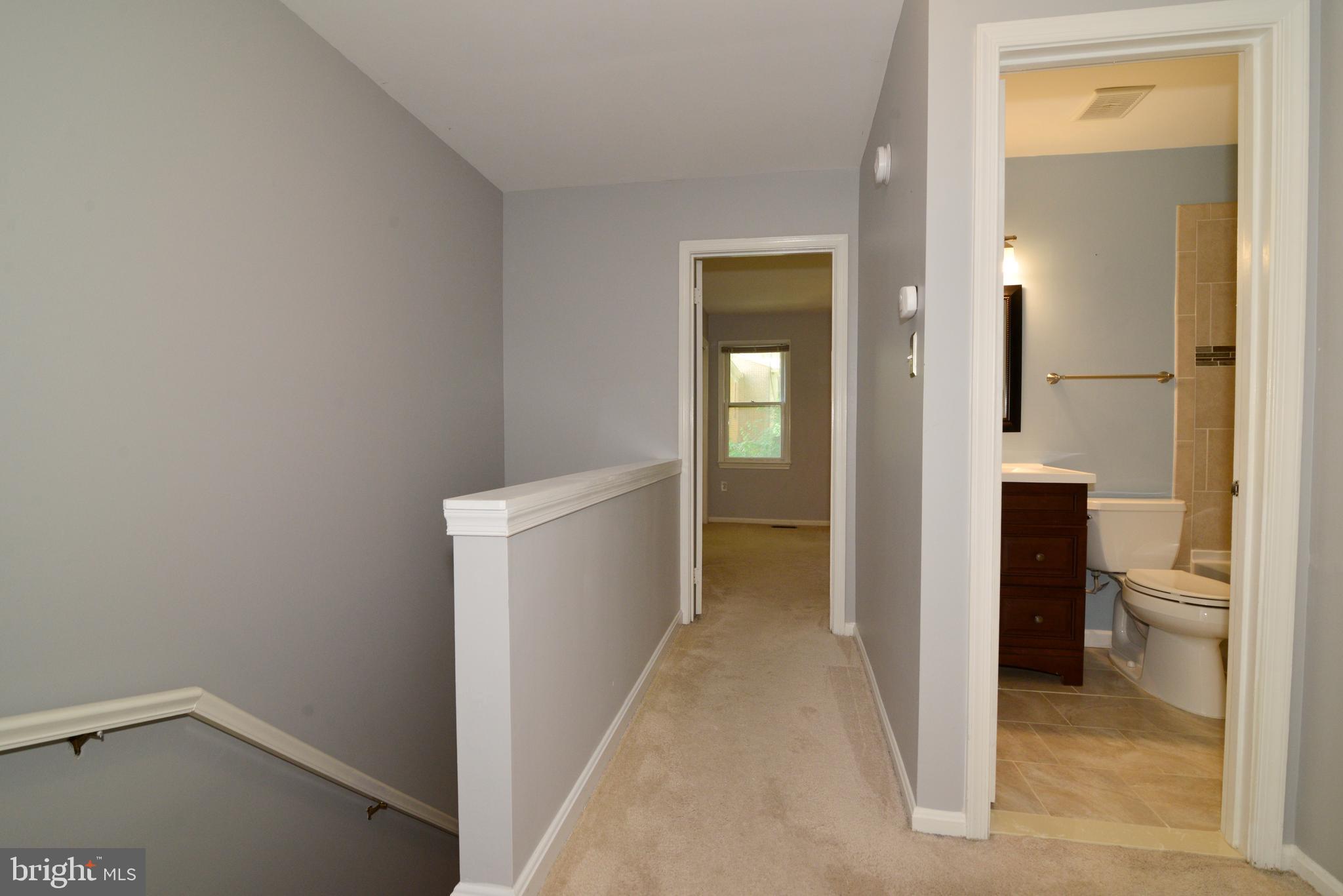 11539 Pine Cone Court Reston, VA 20191 - Photo 17 of 36 Upper Level