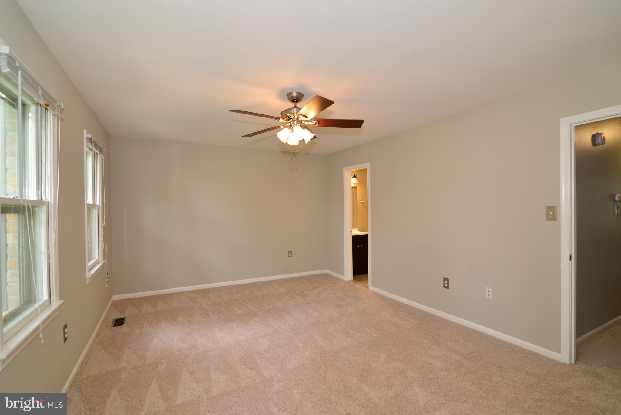 11539 Pine Cone Court Reston, VA 20191 - Photo 21 of 36 Owners Bedroom