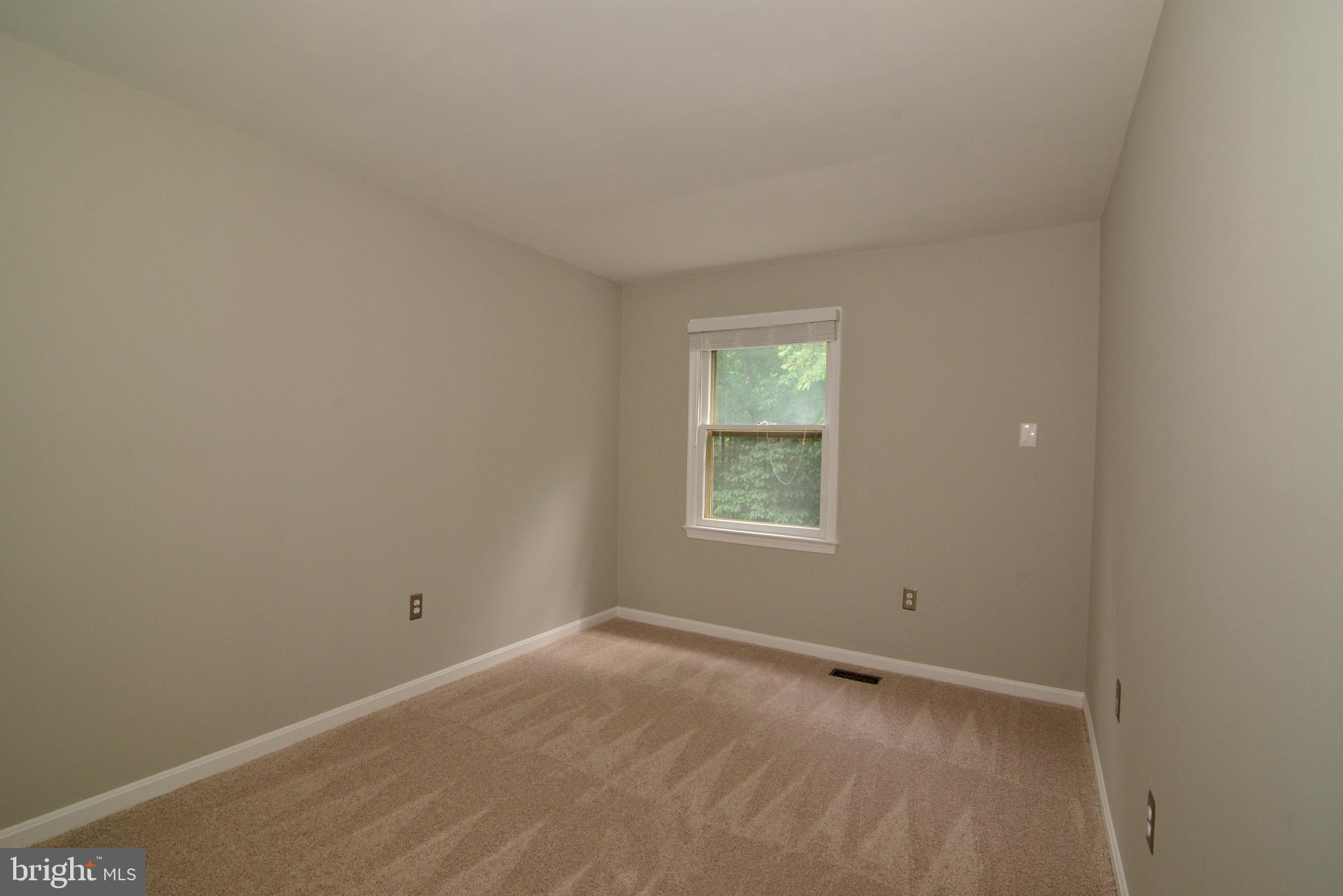 11539 Pine Cone Court Reston, VA 20191 - Photo 25 of 36 Bedroom 3