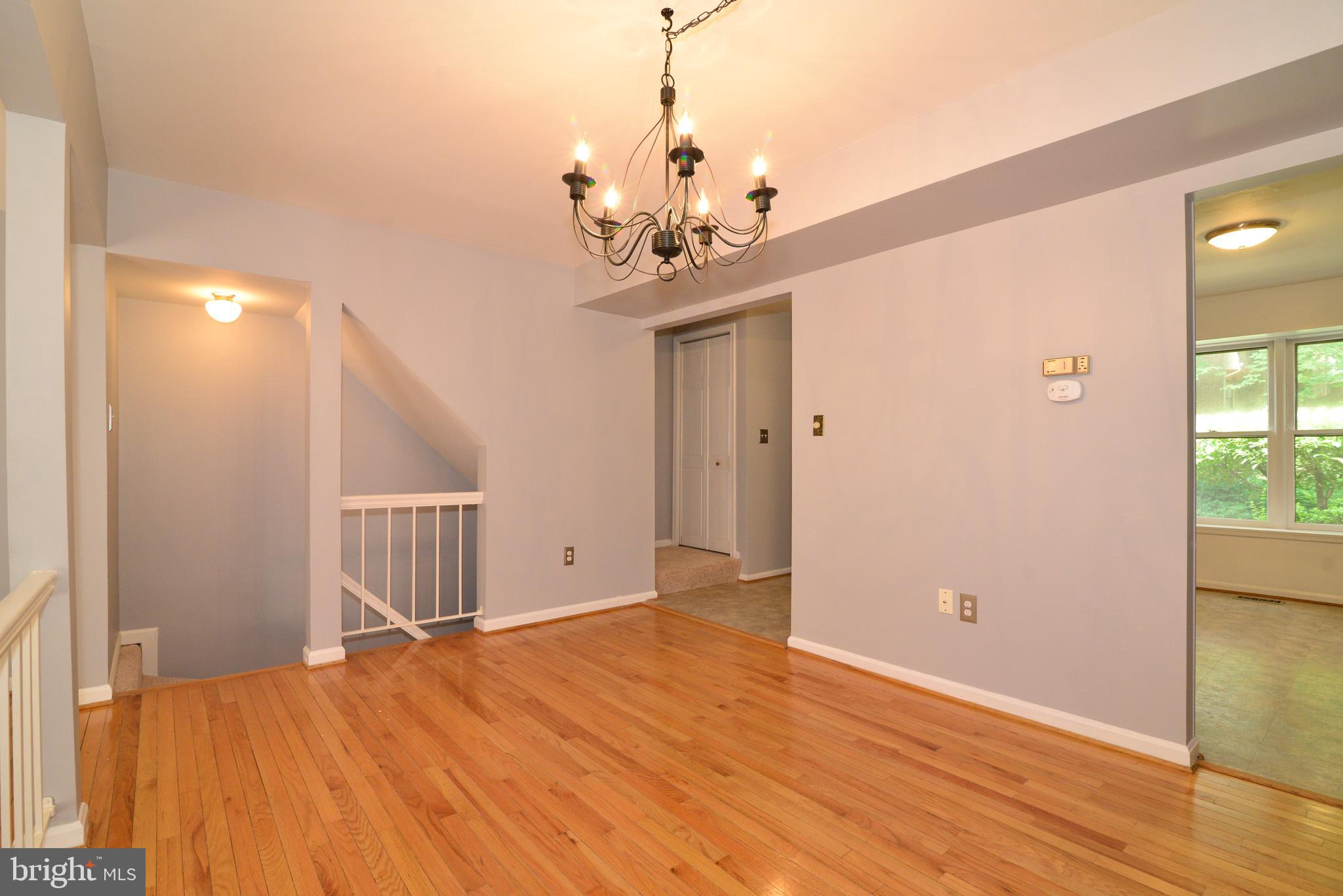 11539 Pine Cone Court Reston, VA 20191 - Photo 8 of 36 Dining Room