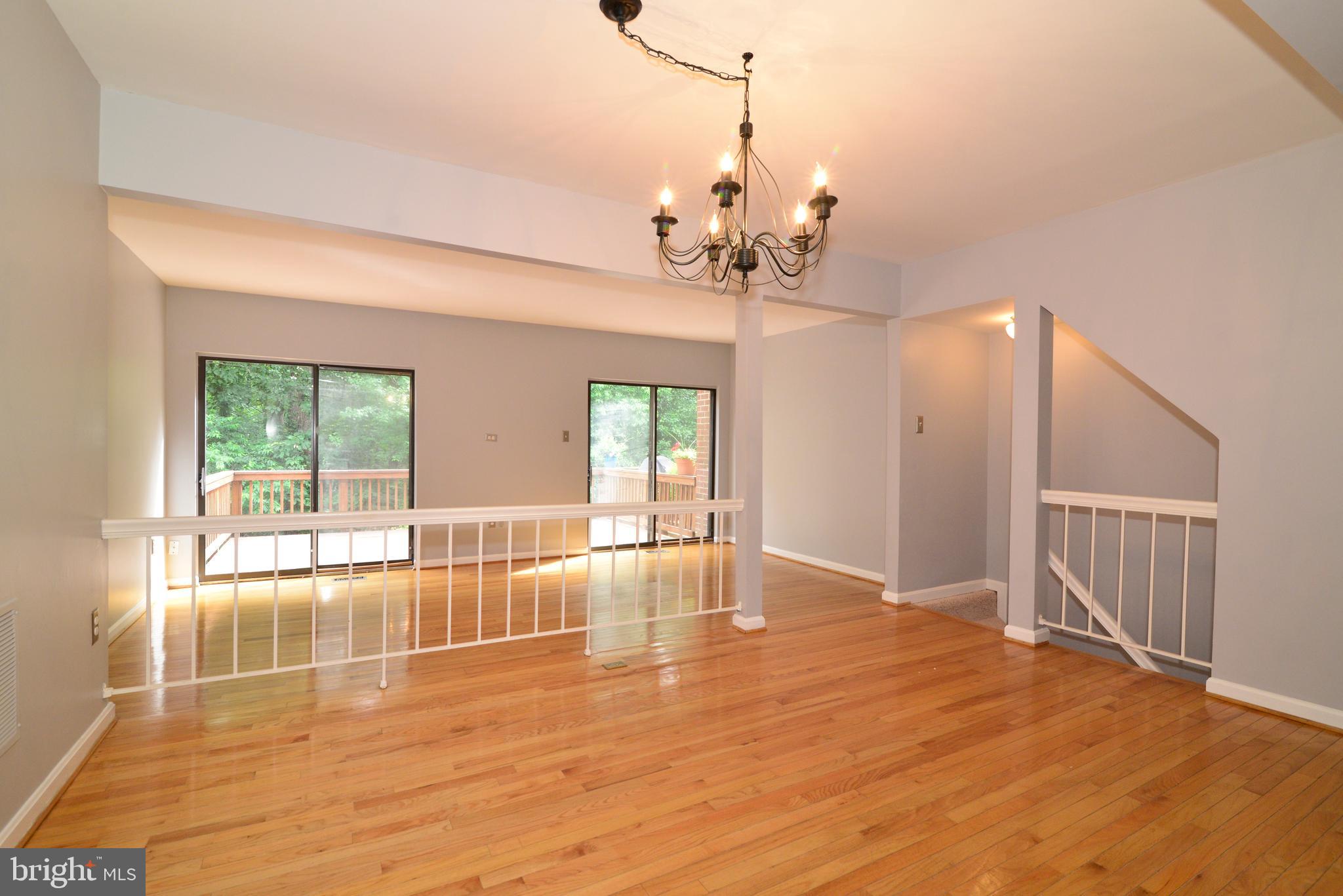 11539 Pine Cone Court Reston, VA 20191 - Photo 10 of 36 Dining Room Towards Family Room