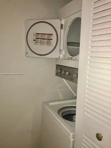 $259,000 | 1560 Meridian Avenue, Unit 206, Miami Beach, FL 33139