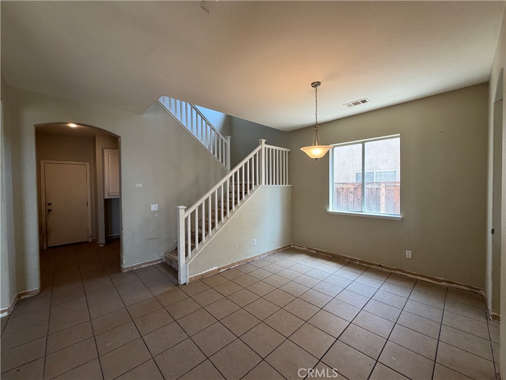 16183 Blue Haven Court Riverside, CA 92503 - Photo 11 of 61