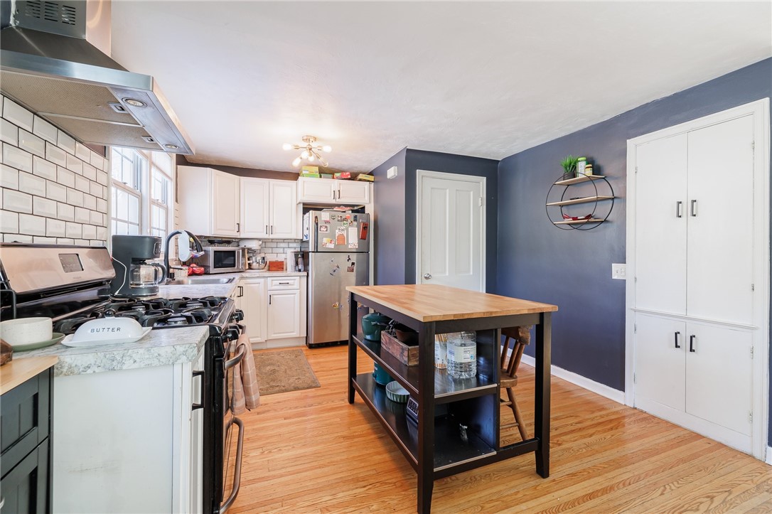 206 Farmington Road Rochester, NY 14609 - Photo 5 of 19