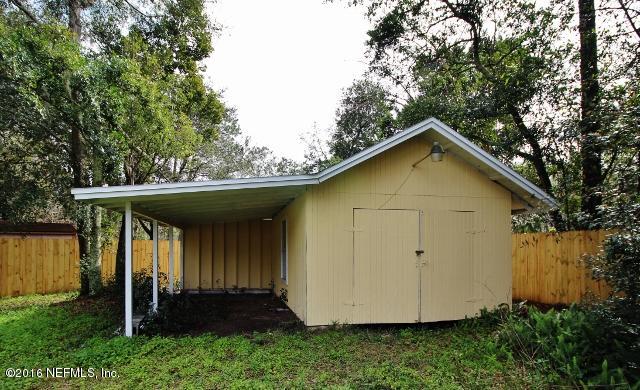 10326 Lawson Road Jacksonville, FL 32246 - Photo 8 of 19 a view of barn house with a small yard