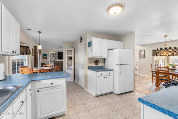 $669,900 | 103 Trenor Lane, Powells Point, NC 27966