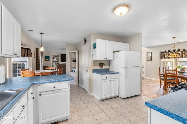 $689,500 | 103 Trenor Lane, Powells Point, NC 27966