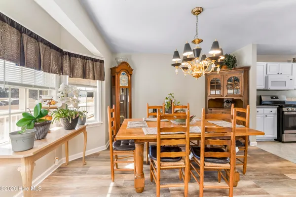 $669,900 | 103 Trenor Lane, Powells Point, NC 27966