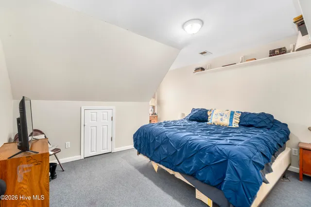 $689,500 | 103 Trenor Lane, Powells Point, NC 27966