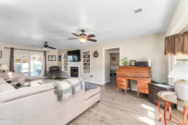 $669,900 | 103 Trenor Lane, Powells Point, NC 27966