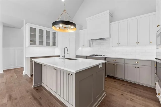 $614,900 | 7719 Northeast 103rd Terrace, Kansas City, MO 64157