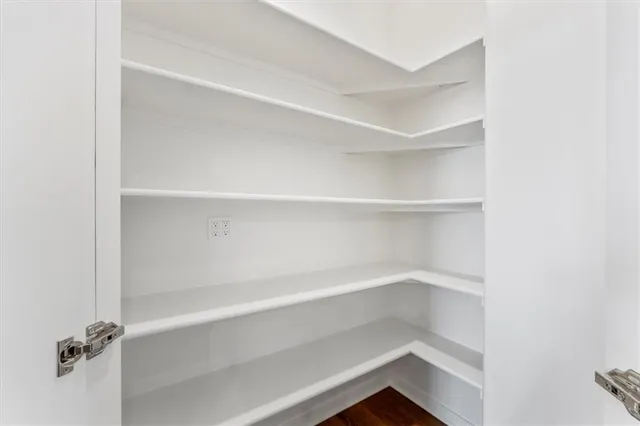 $614,900 | 7719 Northeast 103rd Terrace, Kansas City, MO 64157