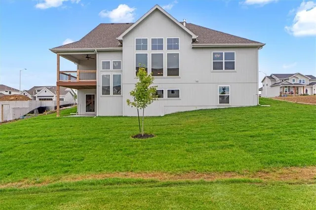 $614,900 | 7719 Northeast 103rd Terrace, Kansas City, MO 64157