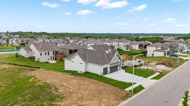 $614,900 | 7719 Northeast 103rd Terrace, Kansas City, MO 64157