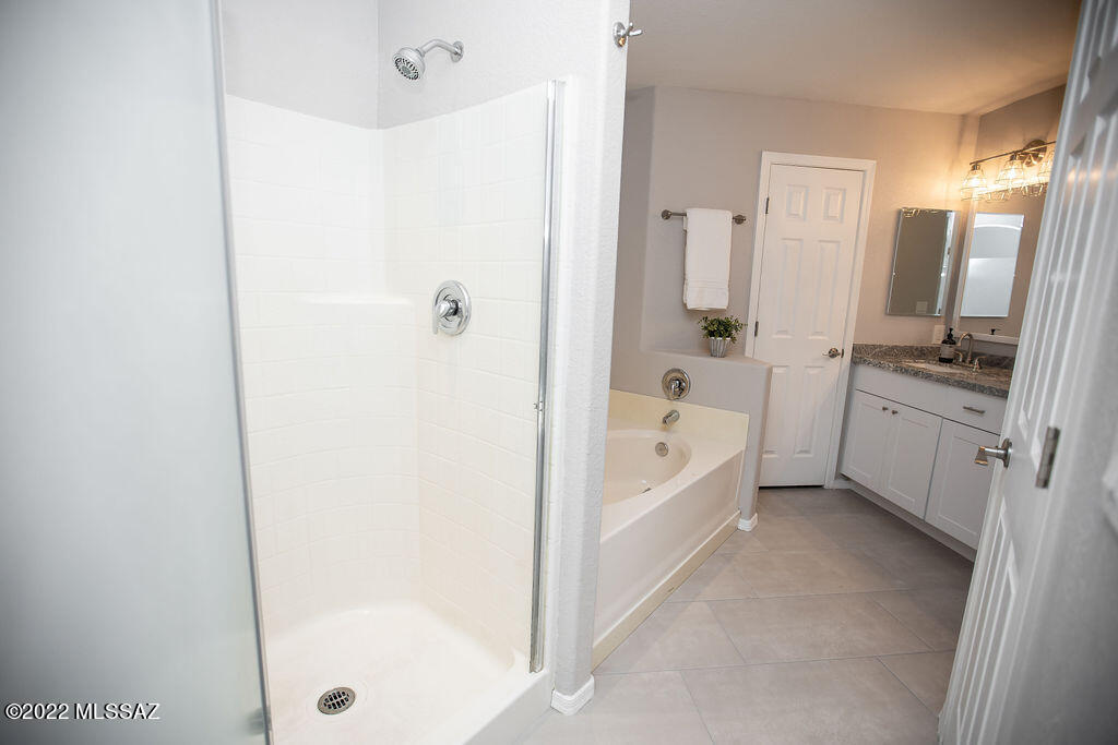 8714 North Frampton Place Tucson, AZ 85742 - Photo 12 of 46