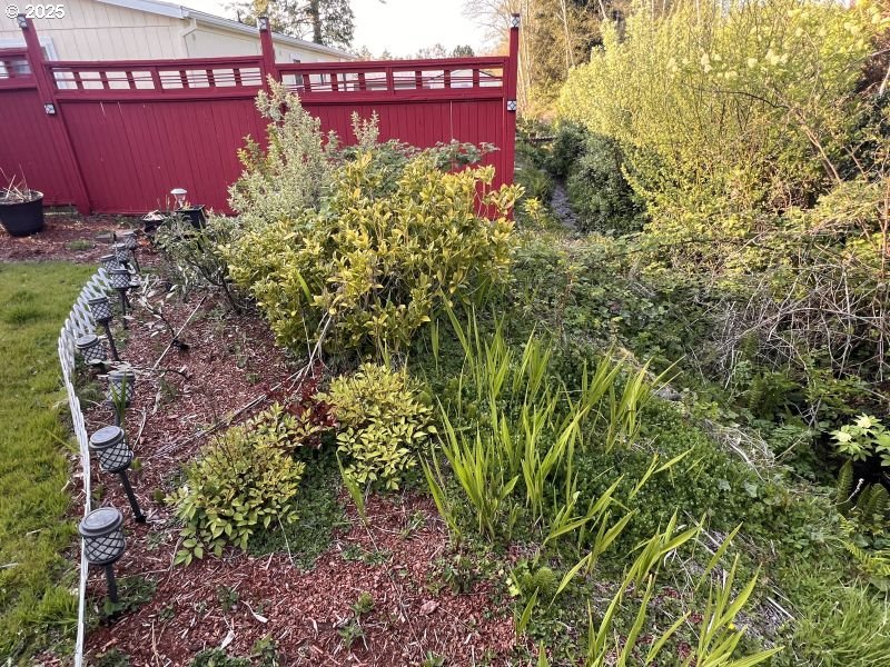 481 Hillside Loop Seaside, OR 97138 - Photo 24 of 47 a view of a building