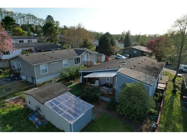 a view of house and outdoor space