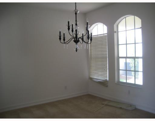 8880 Chestnut Ridge Way Boynton Beach, FL 33473 - Photo 3 of 11 Dining Room