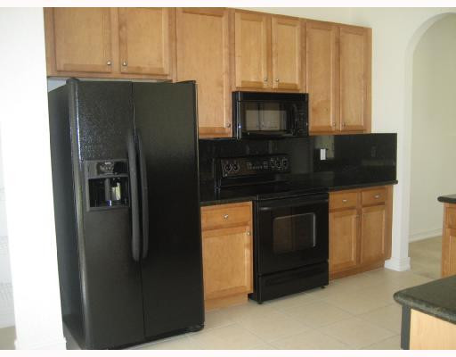 8880 Chestnut Ridge Way Boynton Beach, FL 33473 - Photo 5 of 11 Kitchen