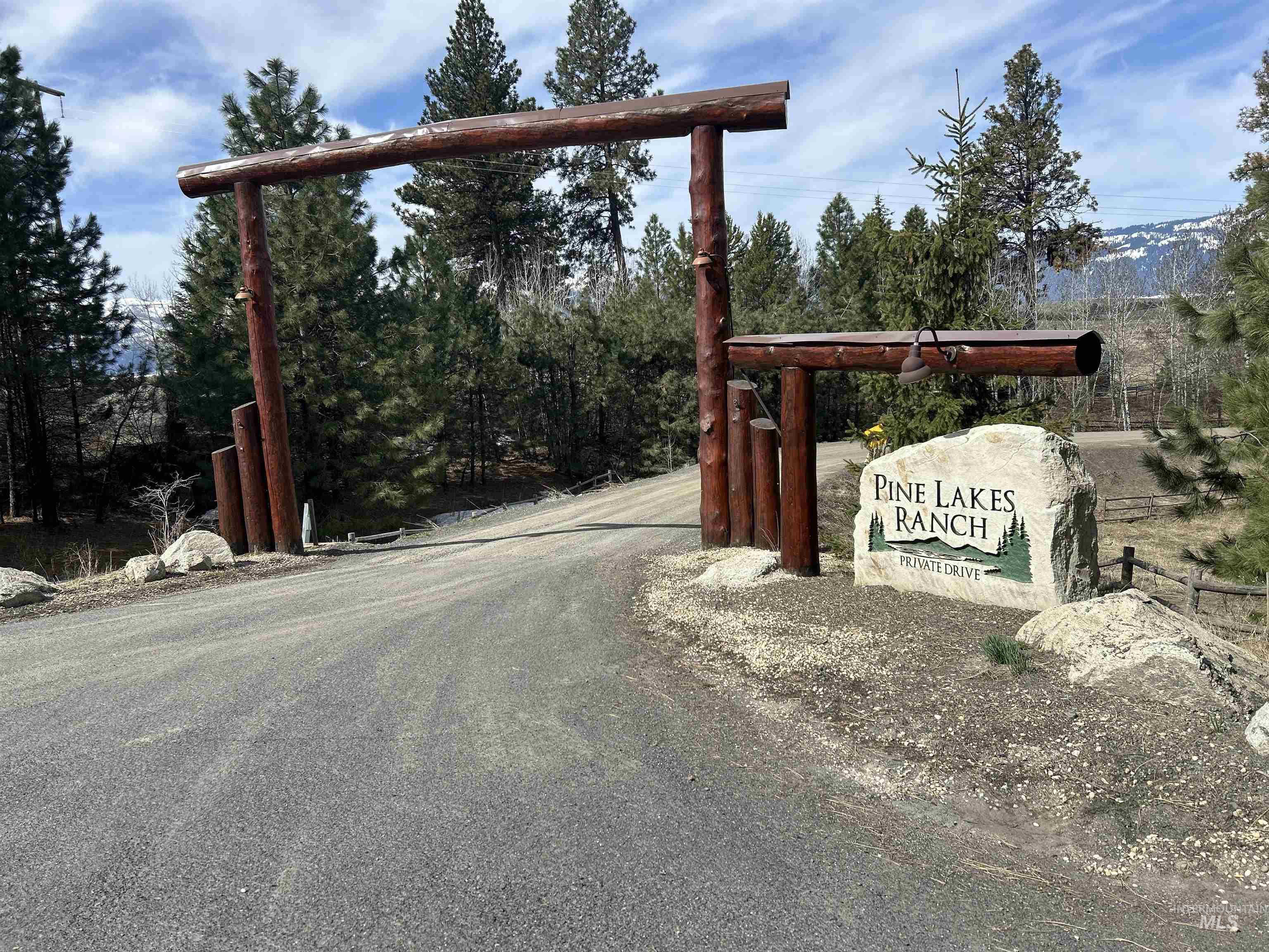 1483 Pine Lakes Ranch Drive Cascade, ID 83611 - Photo 14 of 16