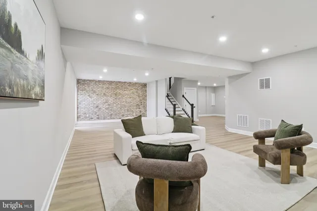 $1,050,000 | 908 Midbrook Lane, Bowie, MD 20716