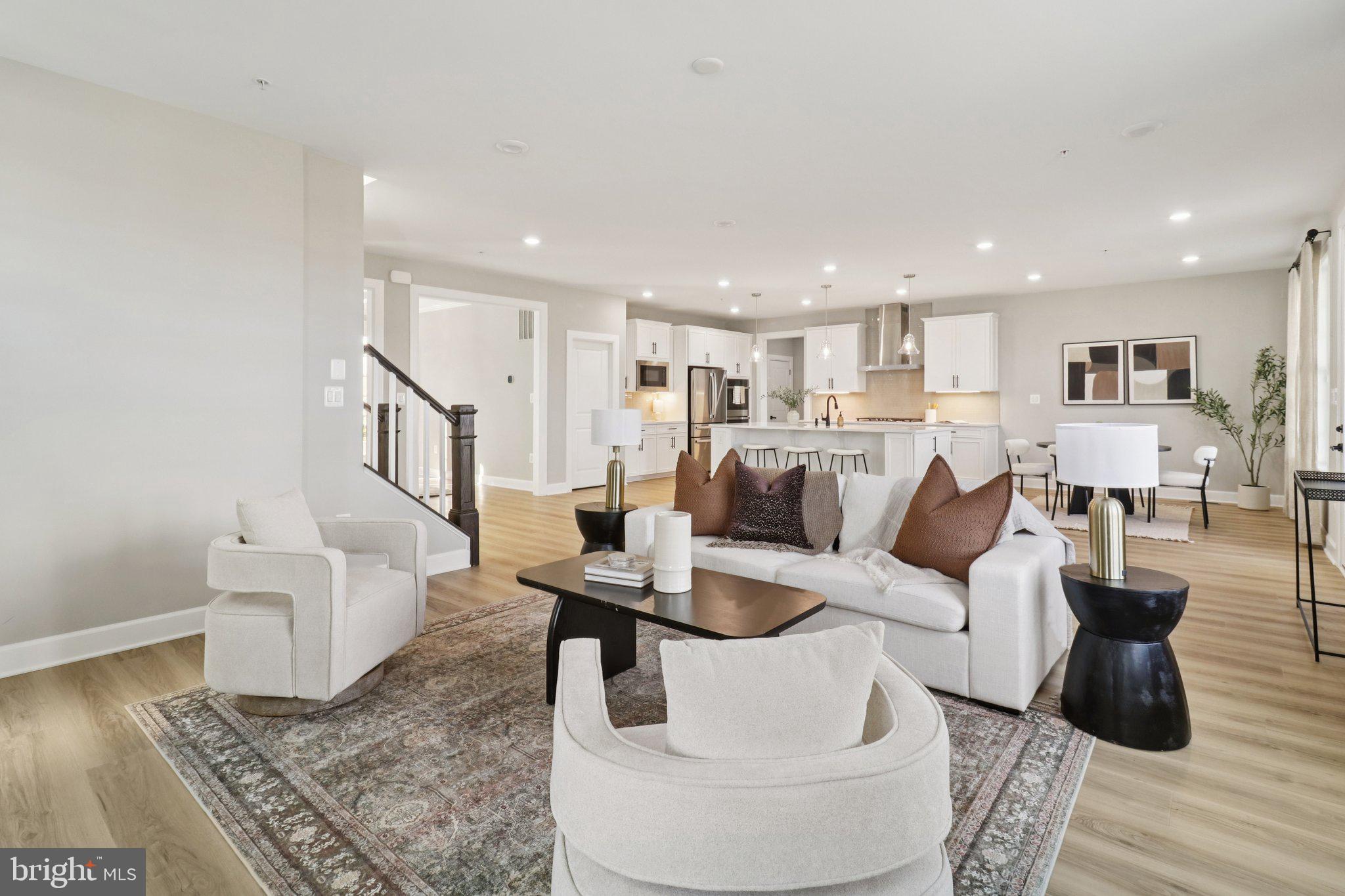 908 Midbrook Lane Bowie, MD 20716 - Photo 5 of 47 Living Room