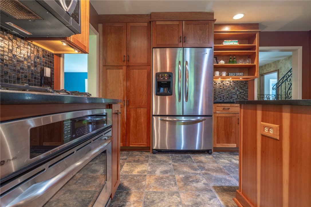 170 Edgemoor Road Brighton, NY 14618 - Photo 23 of 50