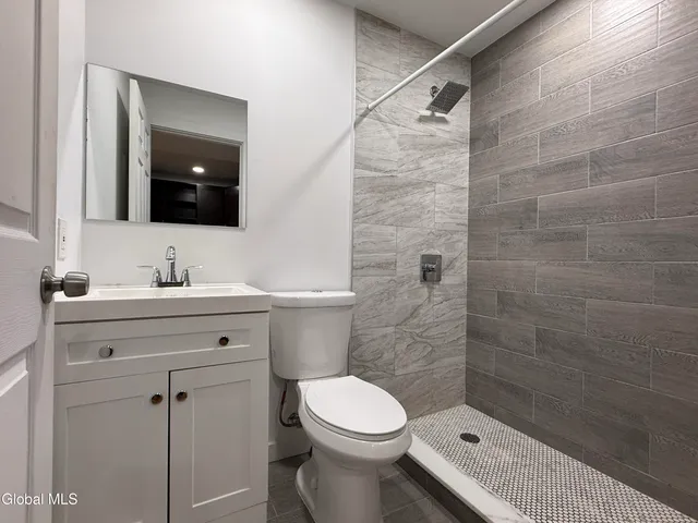 $1,450 | 479 2nd Street, Unit 1, Troy, NY 12180