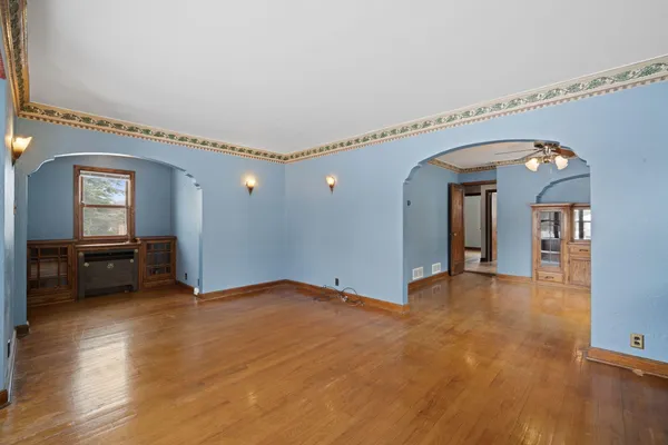 $329,900 | 5144 South 43rd Street, Greenfield, WI 53220