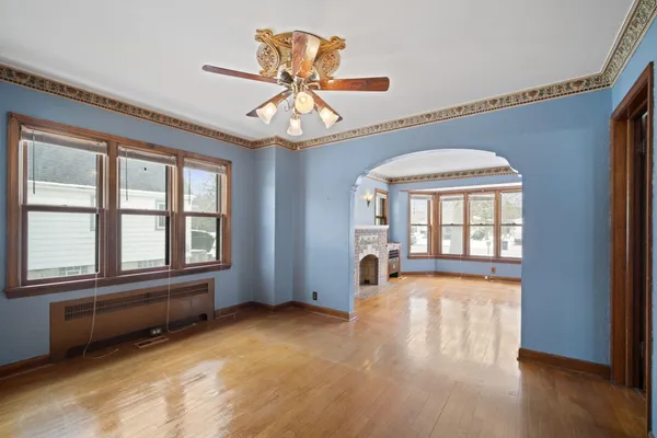 $329,900 | 5144 South 43rd Street, Greenfield, WI 53220