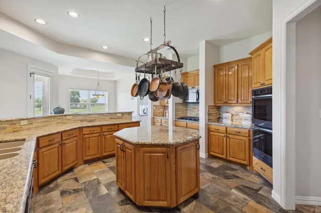 $2,496,000 | 626 Scoggins Road, Tioga, TX 76271