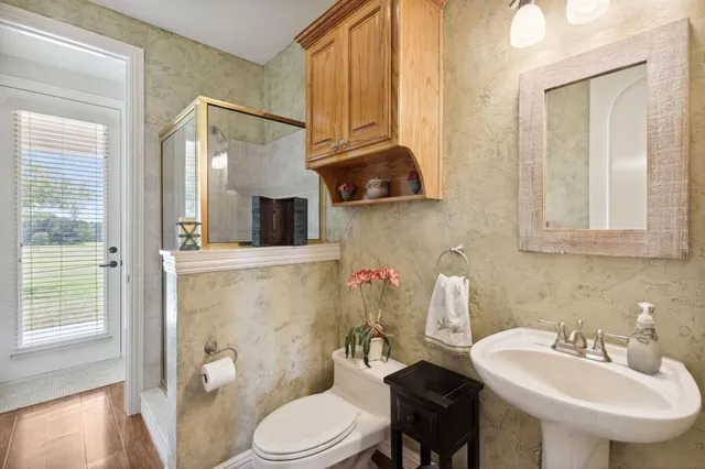 $2,496,000 | 626 Scoggins Road, Tioga, TX 76271