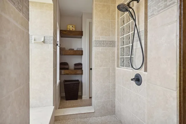 $2,496,000 | 626 Scoggins Road, Tioga, TX 76271